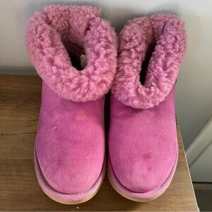 Ugg boots pink size 8